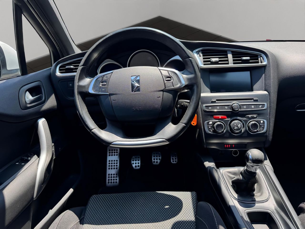 DS DS 4 BlueHDi 100 Desire - Foto 21