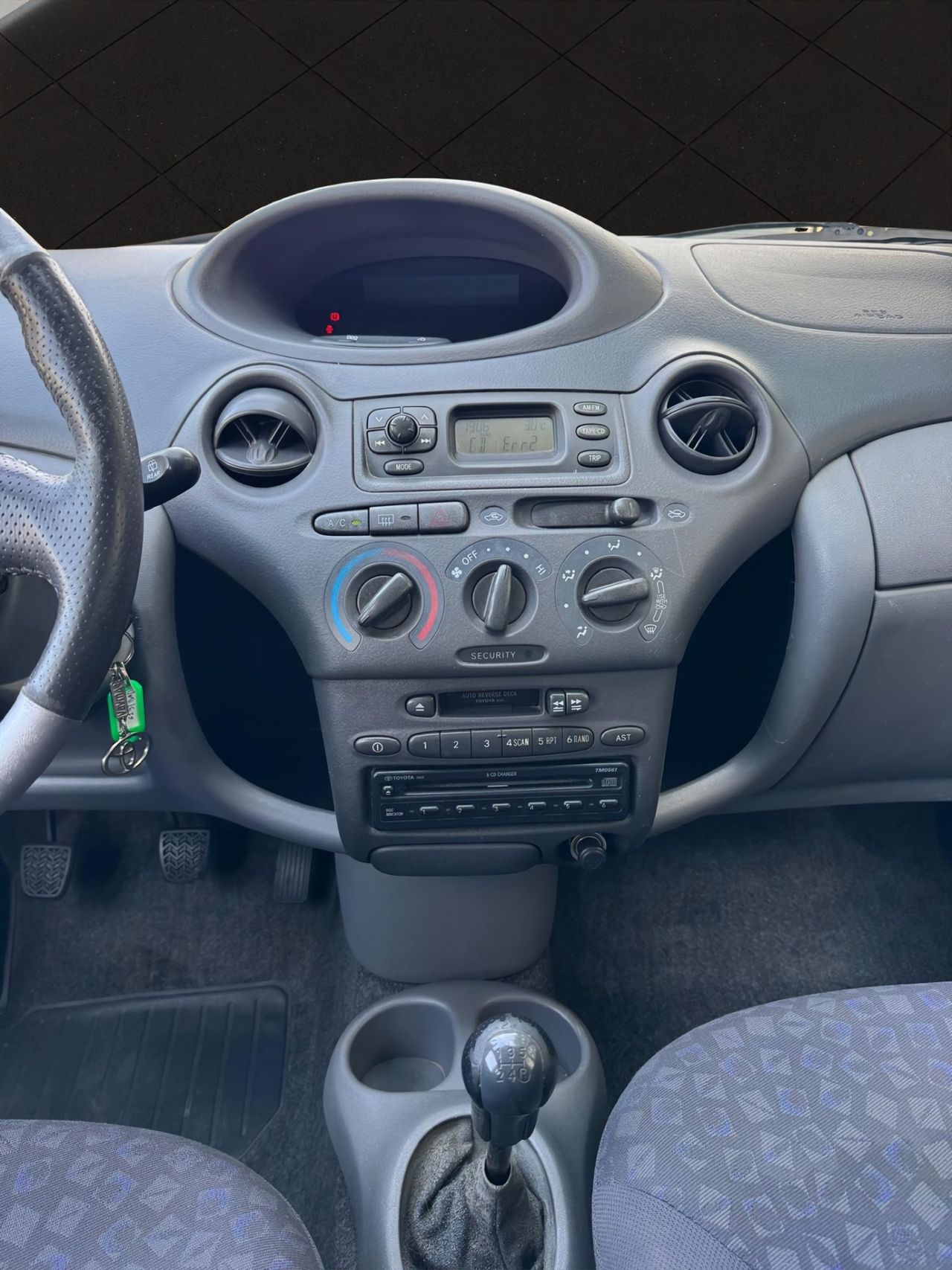 Toyota Yaris 5p 1.3 VVT-i Luna - Foto 13