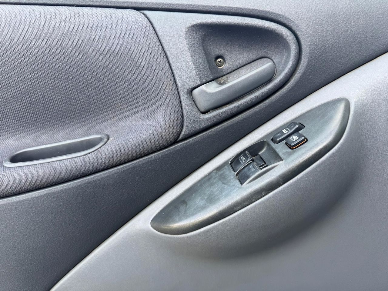 Toyota Yaris 5p 1.3 VVT-i Luna - Foto 17