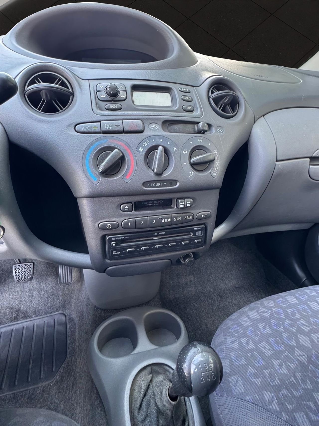 Toyota Yaris 5p 1.3 VVT-i Luna - Foto 18