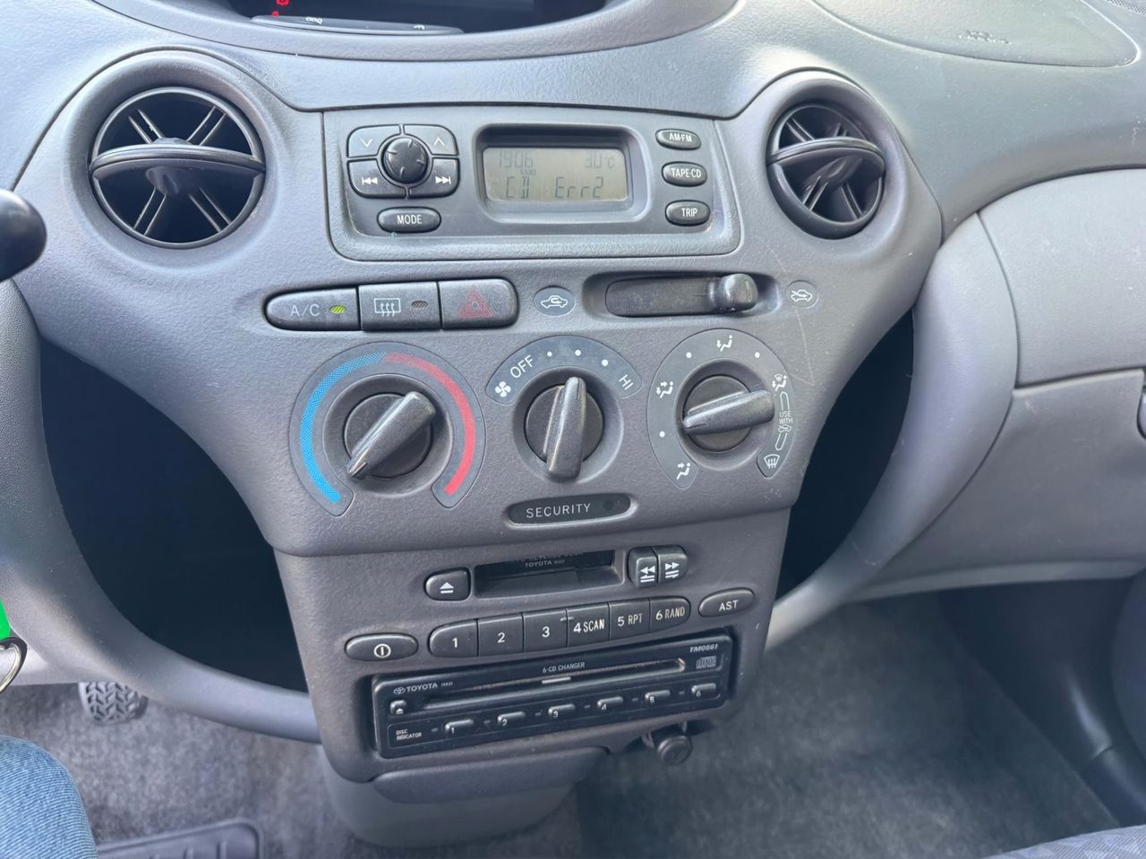 Toyota Yaris 5p 1.3 VVT-i Luna - Foto 15