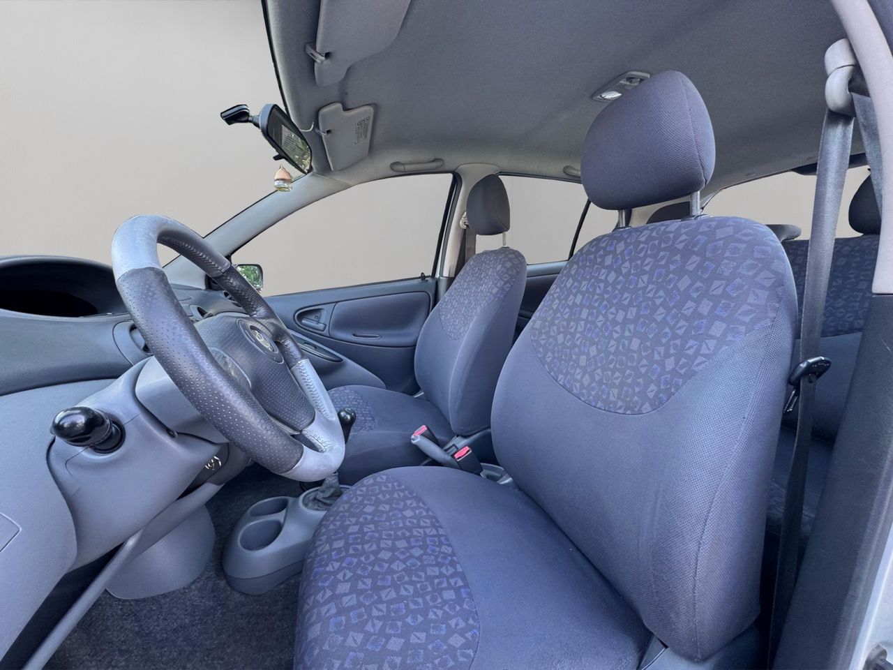 Toyota Yaris 5p 1.3 VVT-i Luna - Foto 9