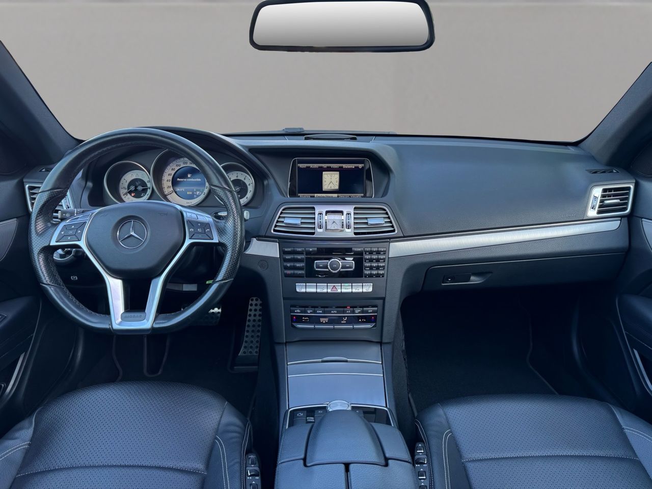 Mercedes Clase E E 250 Coupé - Foto 23