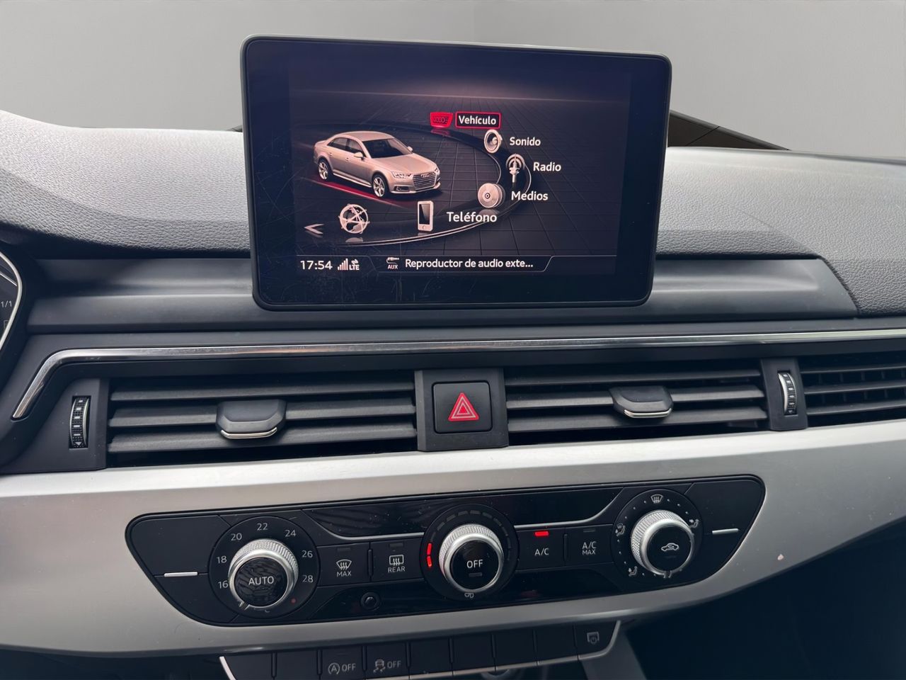 Audi A4 2.0 TDI 110 kW - Foto 15