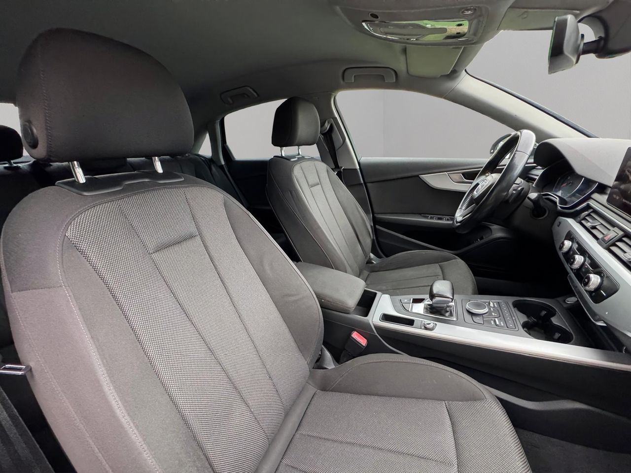 Audi A4 2.0 TDI 110 kW - Foto 12
