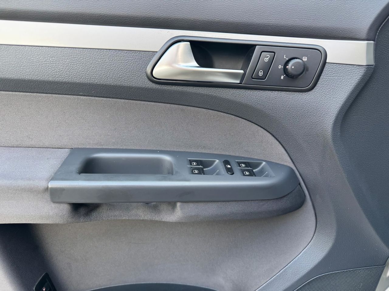 Volkswagen Touran Edition 1.6 TDI 105 CV - Foto 16