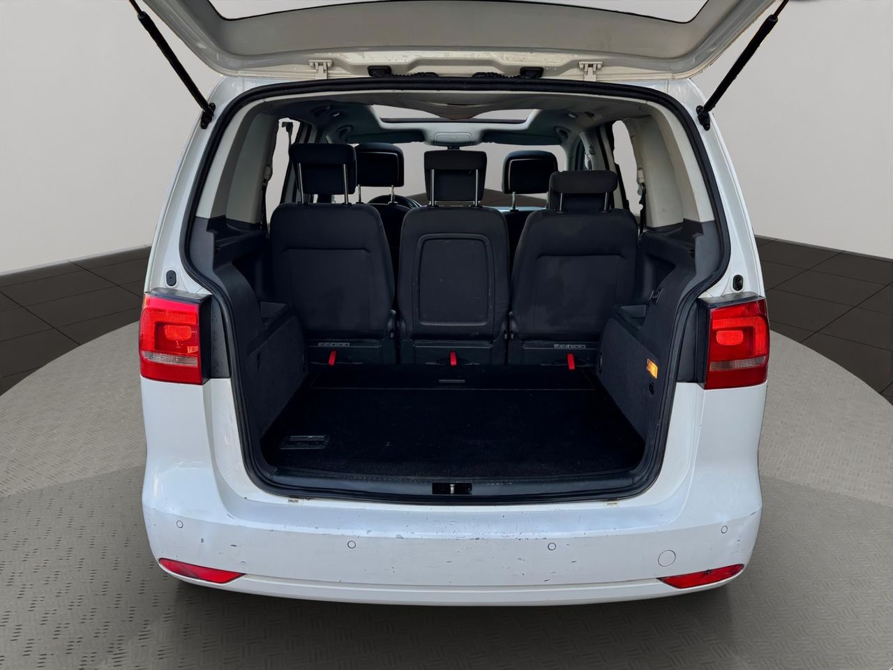 Volkswagen Touran Advance 2.0 TDI 140 CV DSG - Foto 28