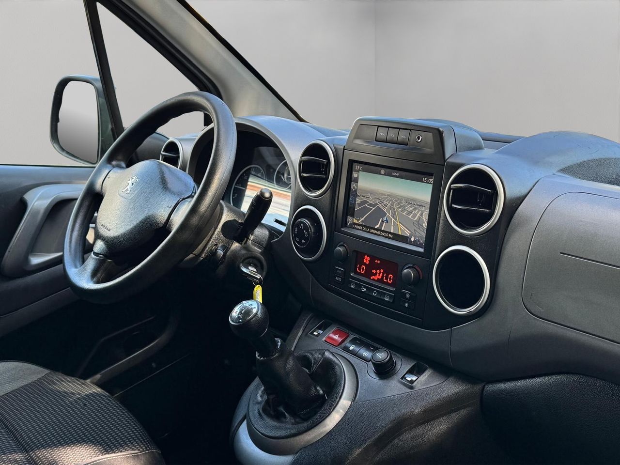 Peugeot Partner Active 1.2 PureTech 81KW 110CV - Foto 9