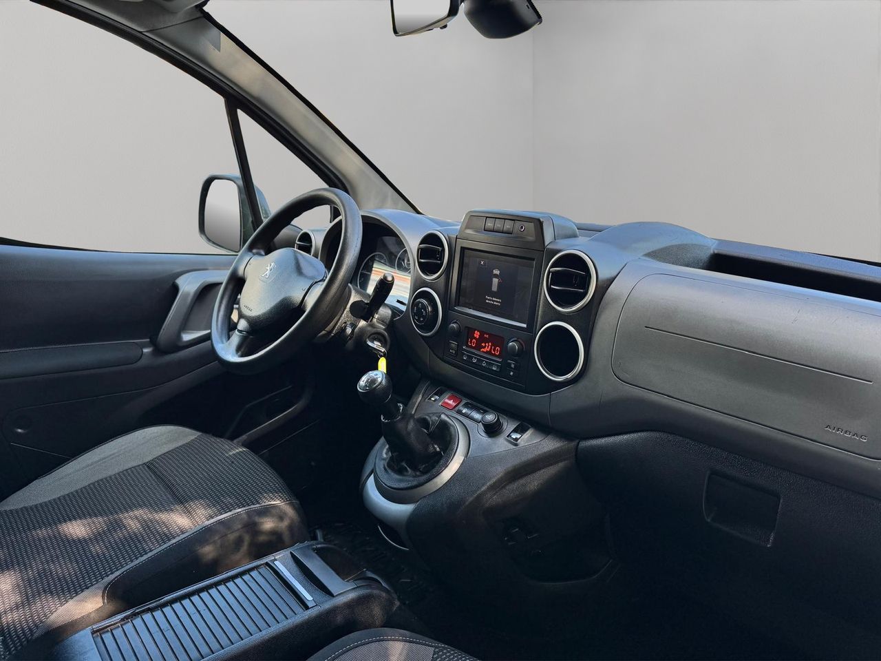 Peugeot Partner Active 1.2 PureTech 81KW 110CV - Foto 10