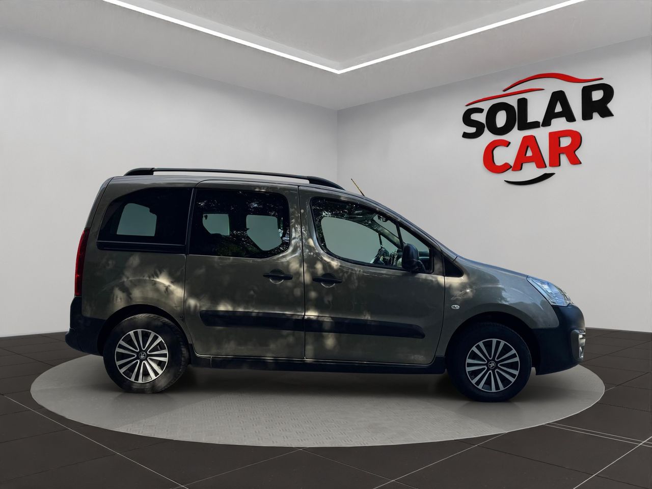 Peugeot Partner Active 1.2 PureTech 81KW 110CV - Foto 5
