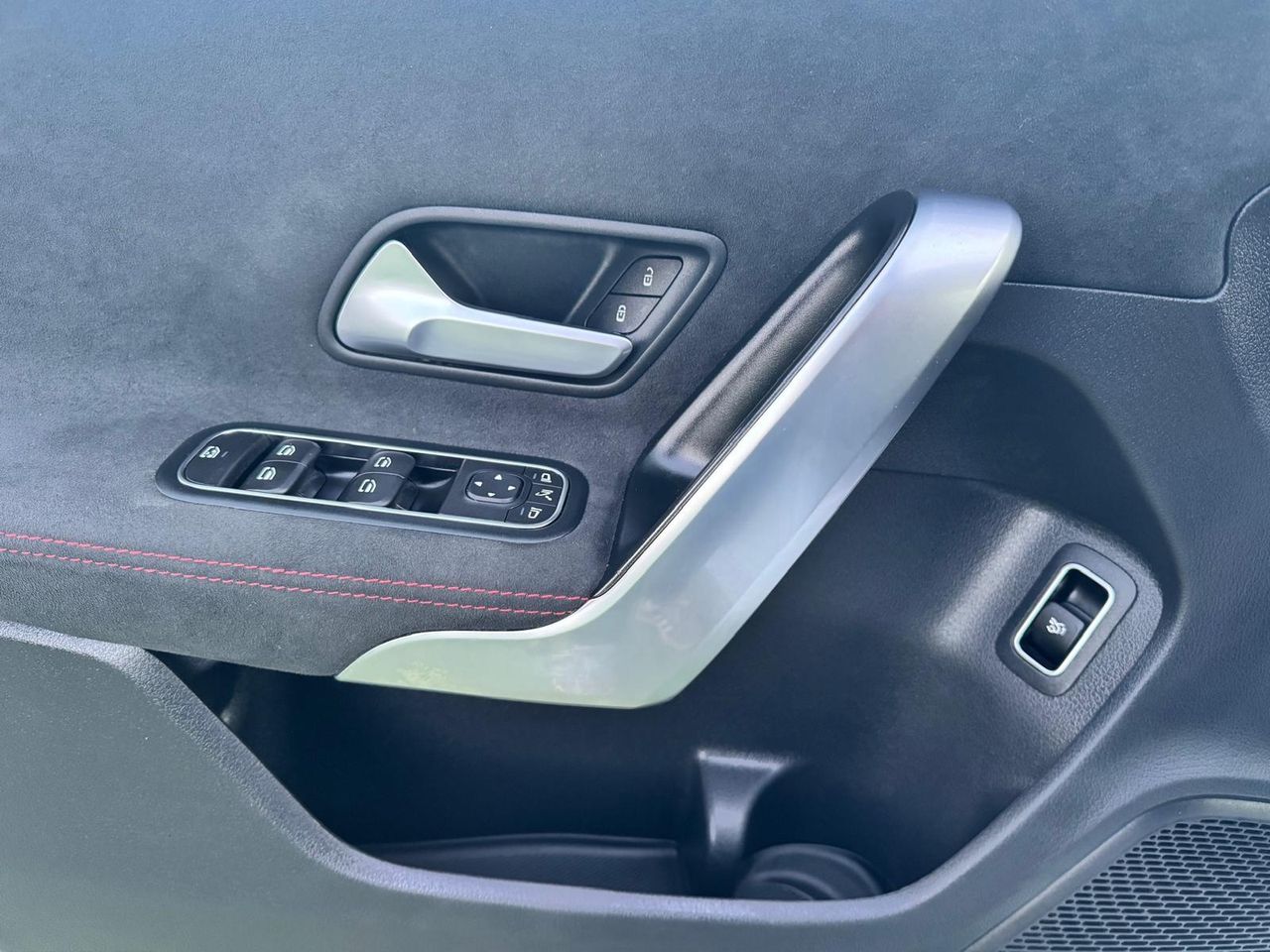 Mercedes Clase A A 180 d Sedán - Foto 19