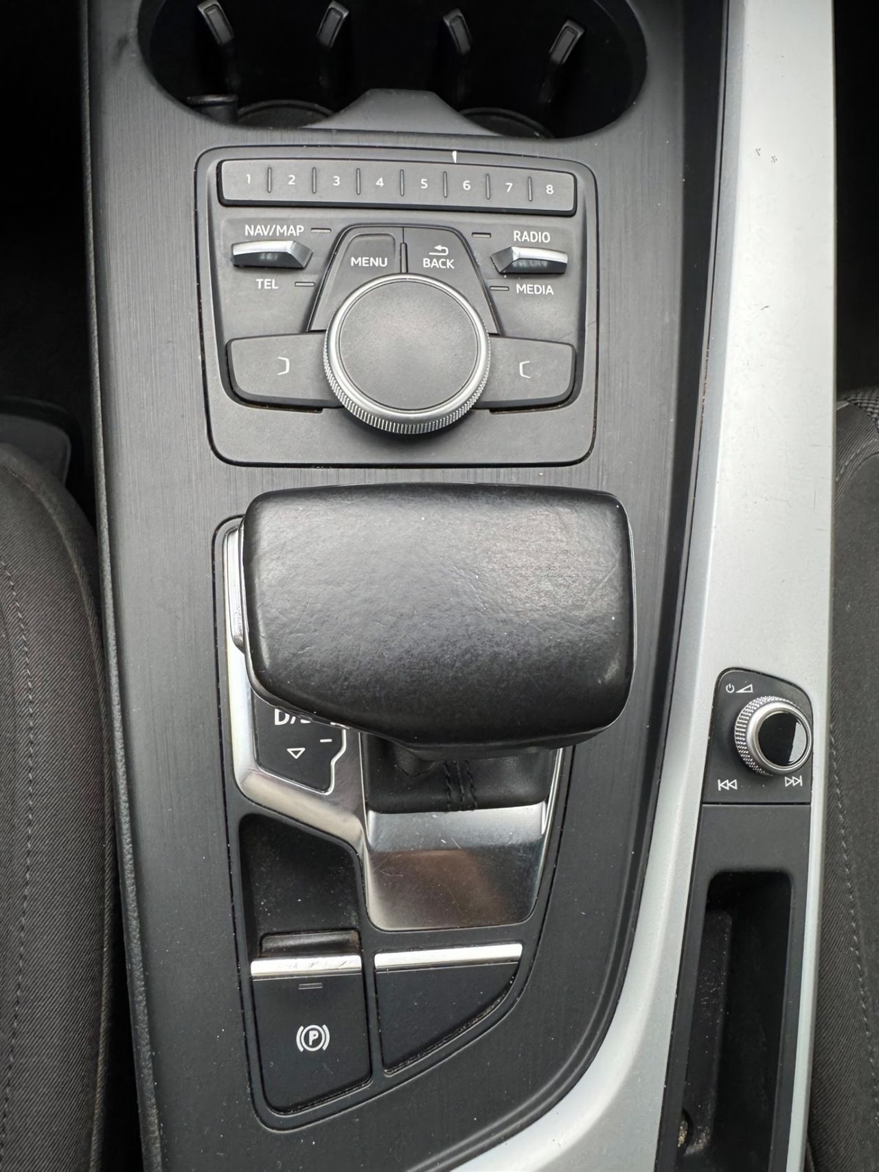 Audi A4 2.0 TDI 110 kW - Foto 19