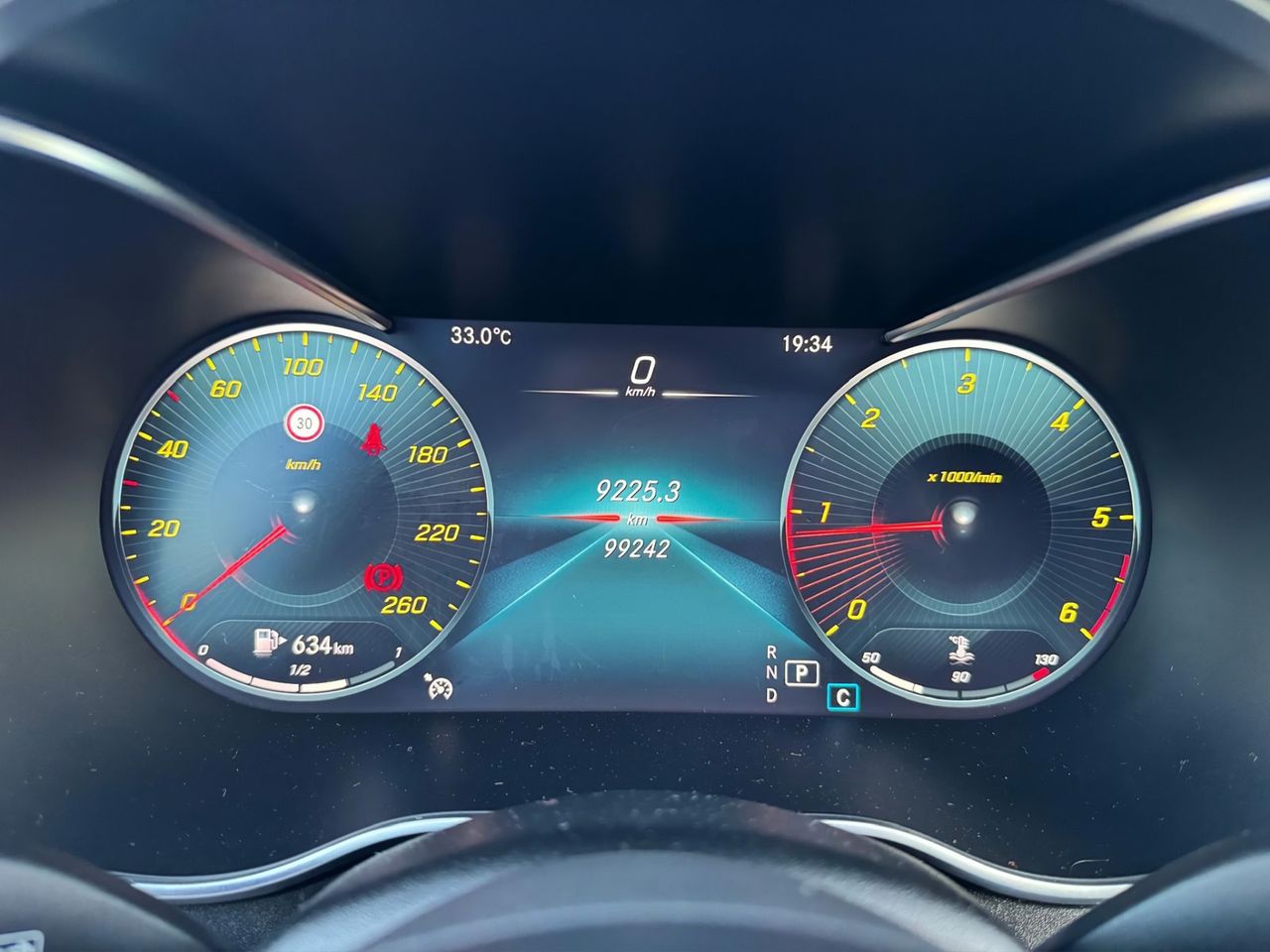 Mercedes GLC 200 d 4MATIC - Foto 19