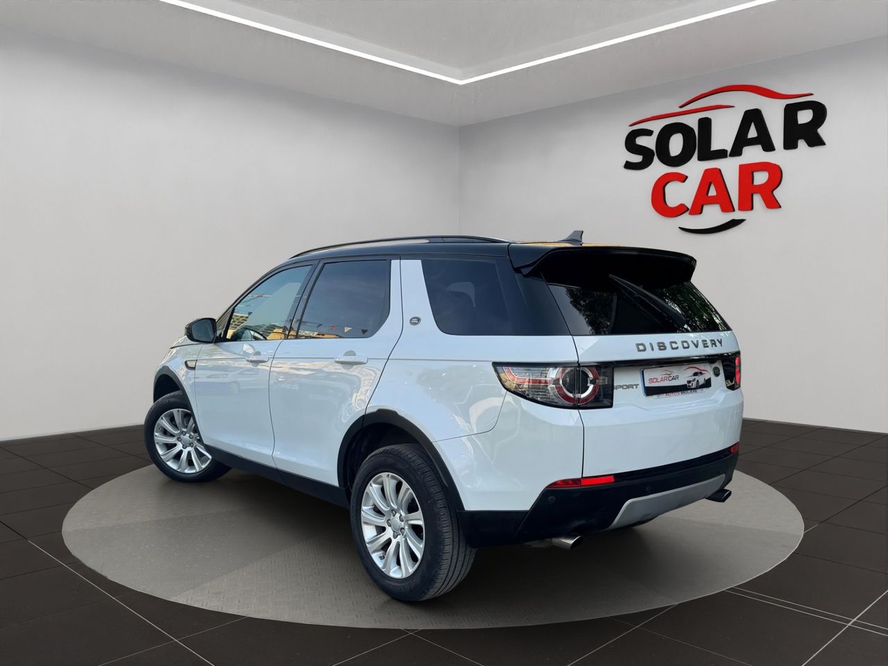 Land-Rover Discovery Sport 2.0 Td4 132 kW - Foto 29