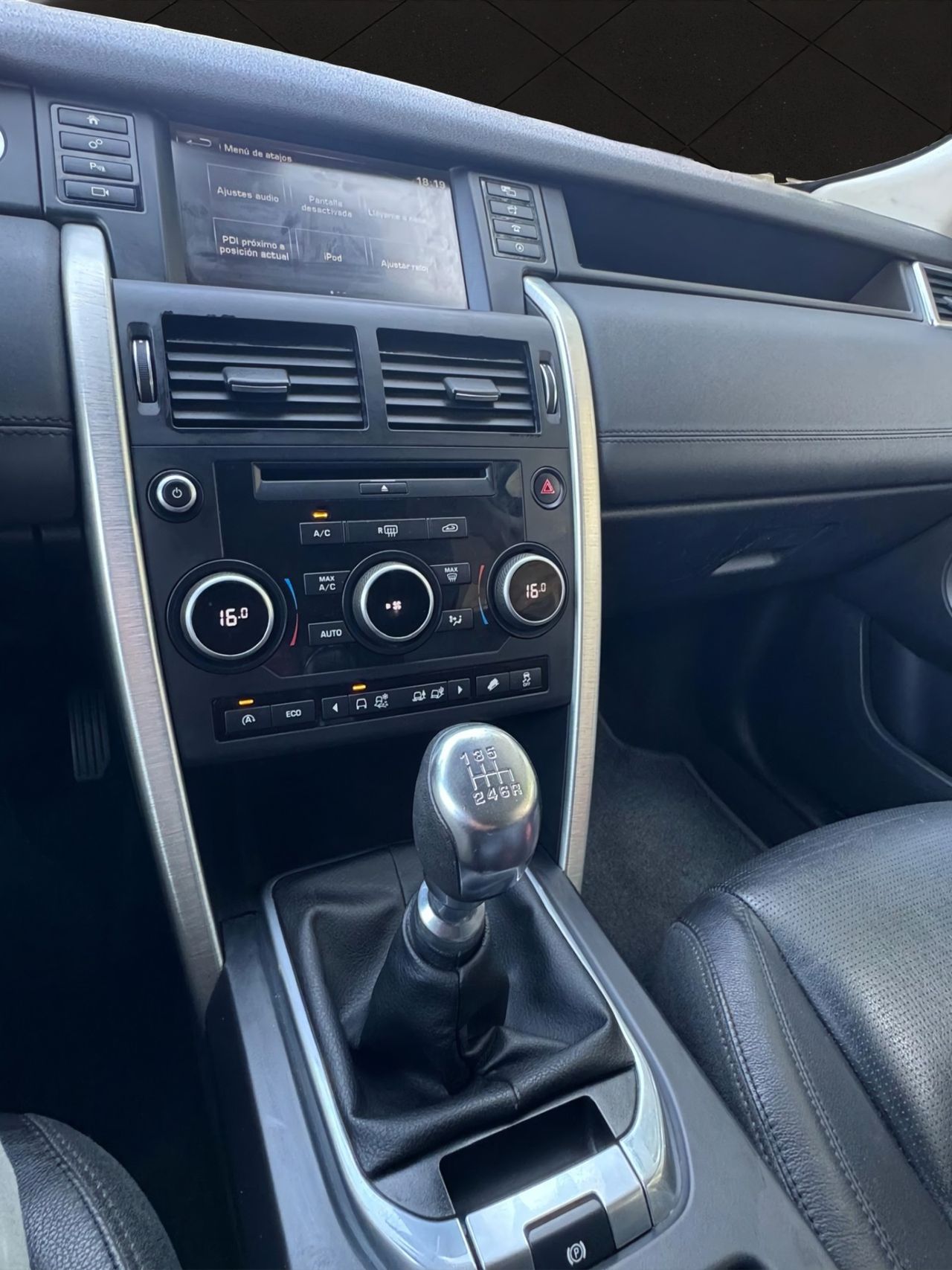Land-Rover Discovery Sport 2.0 Td4 132 kW - Foto 20