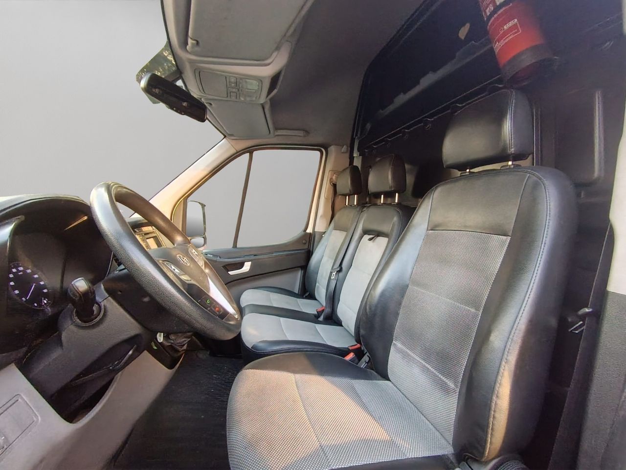 Hyundai H350 2.5 CRDi 110kW 150CV 6.2m Essence - Foto 9