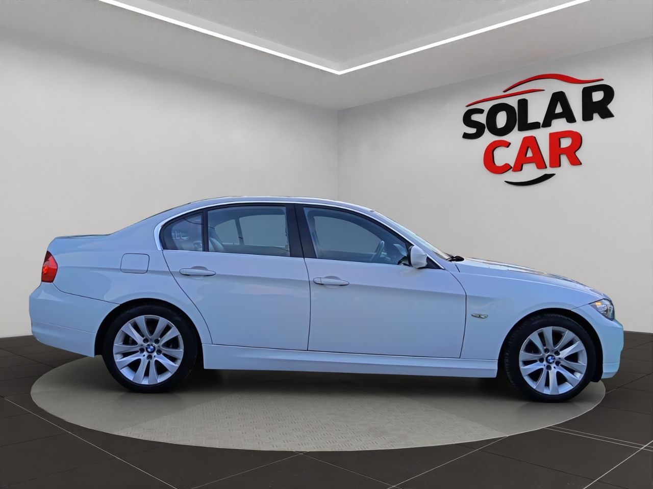 BMW Serie 3 318d Berlina - Foto 5