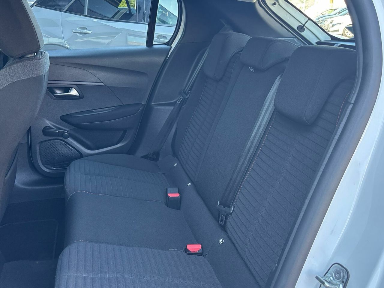 Peugeot 208 BlueHDi 100 Active 75 kW (100 CV) - foto 12