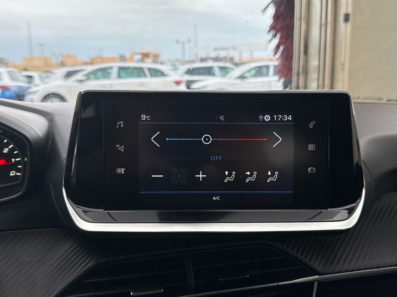 Peugeot 208 BlueHDi 100 Active 75 kW (100 CV) - foto 27