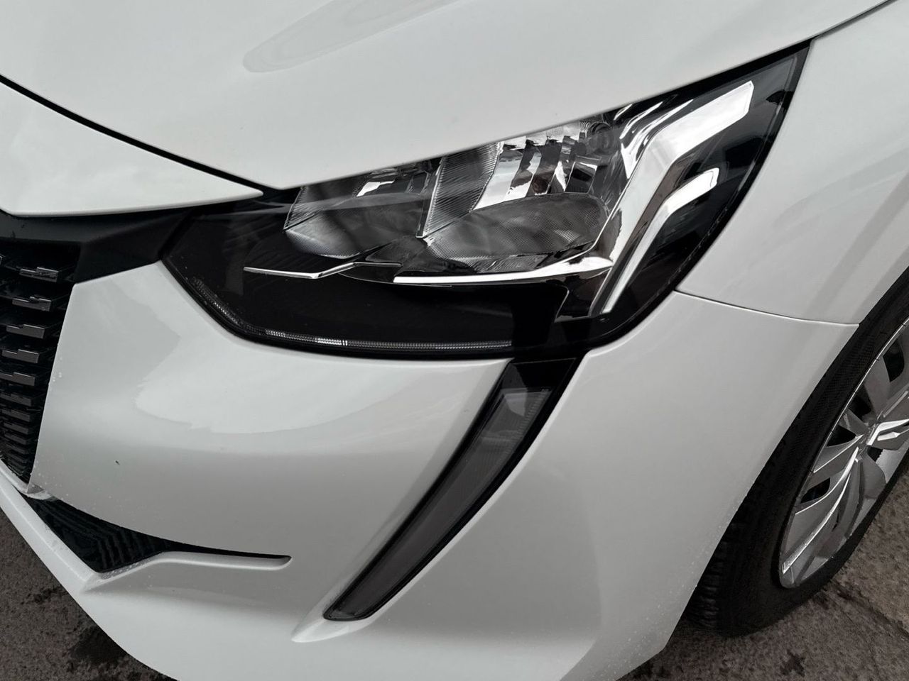 Peugeot 208 BlueHDi 100 Active 75 kW (100 CV) - foto 16