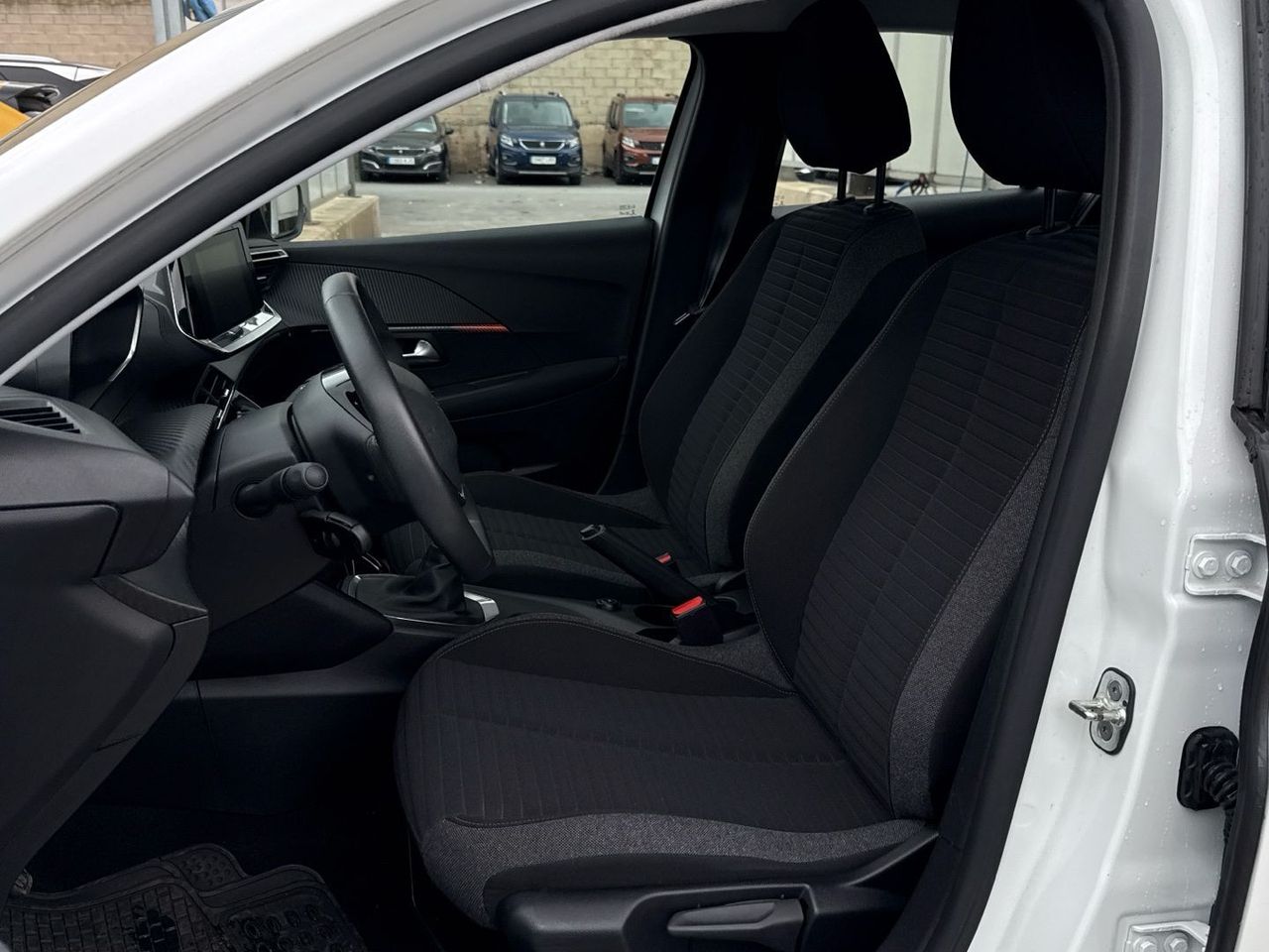 Peugeot 208 BlueHDi 100 Active 75 kW (100 CV) - foto 11