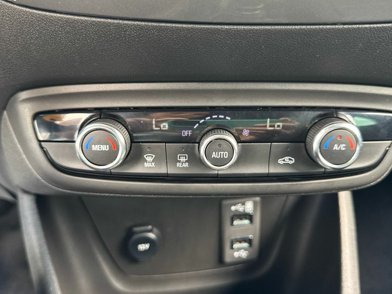 Opel CrossLand 1.2 Elegance Pack 81 kW (110 CV) - foto 31