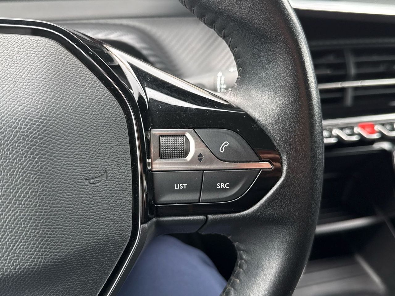 Peugeot 208 BlueHDi 100 Active 75 kW (100 CV) - foto 24