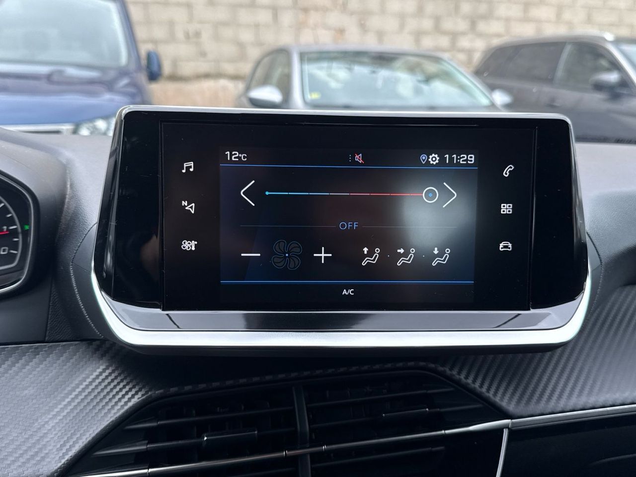 Peugeot 208 BlueHDi 100 Active 75 kW (100 CV) - foto 27