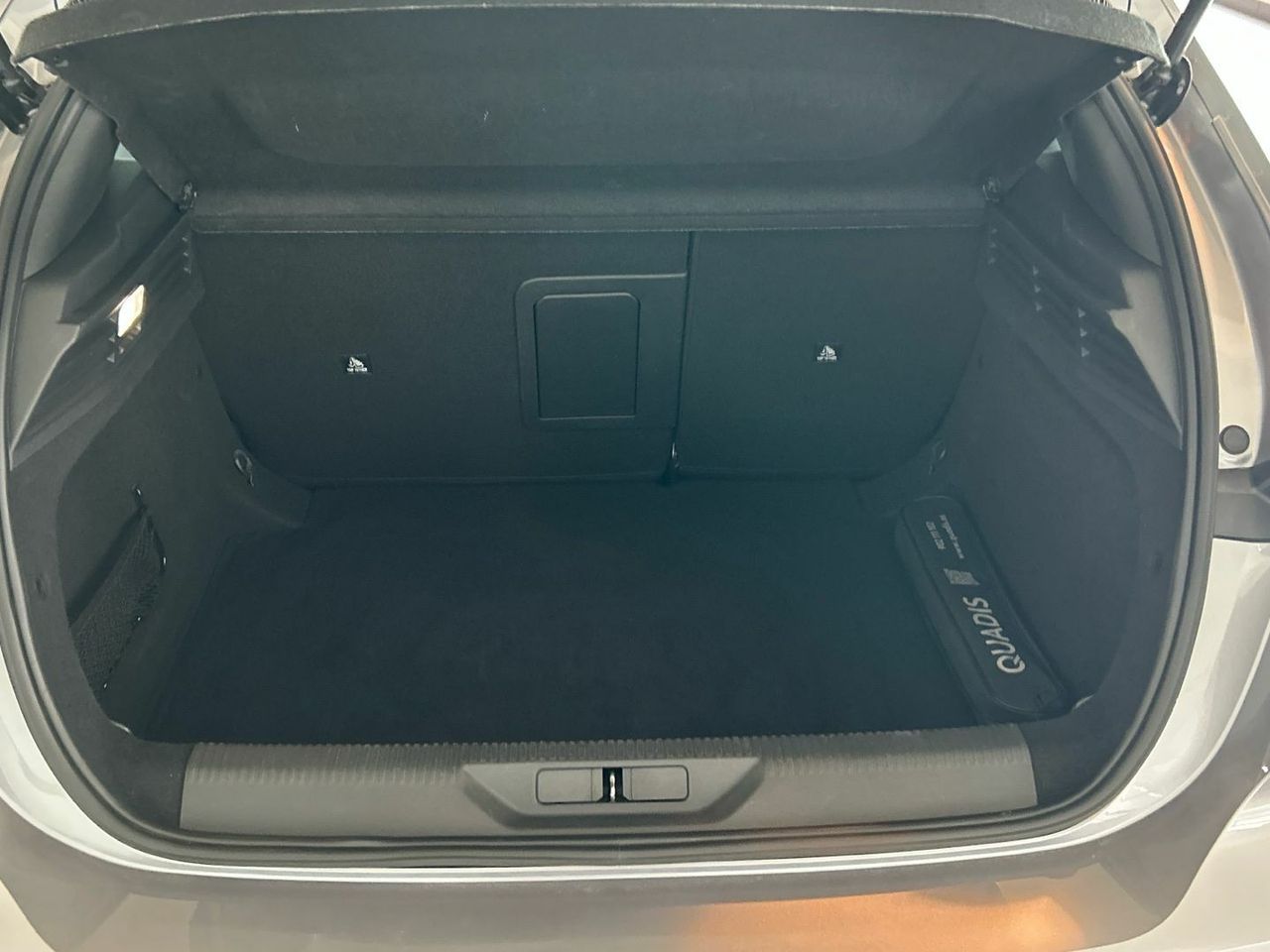 Peugeot 308 BlueHDi 130 S&S Allure 96 kW (130 CV) - foto 6