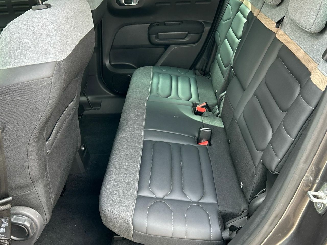 Citroën C3 Aircross BlueHDi 120 Shine Pack EAT6 88 kW (120 C - foto 12