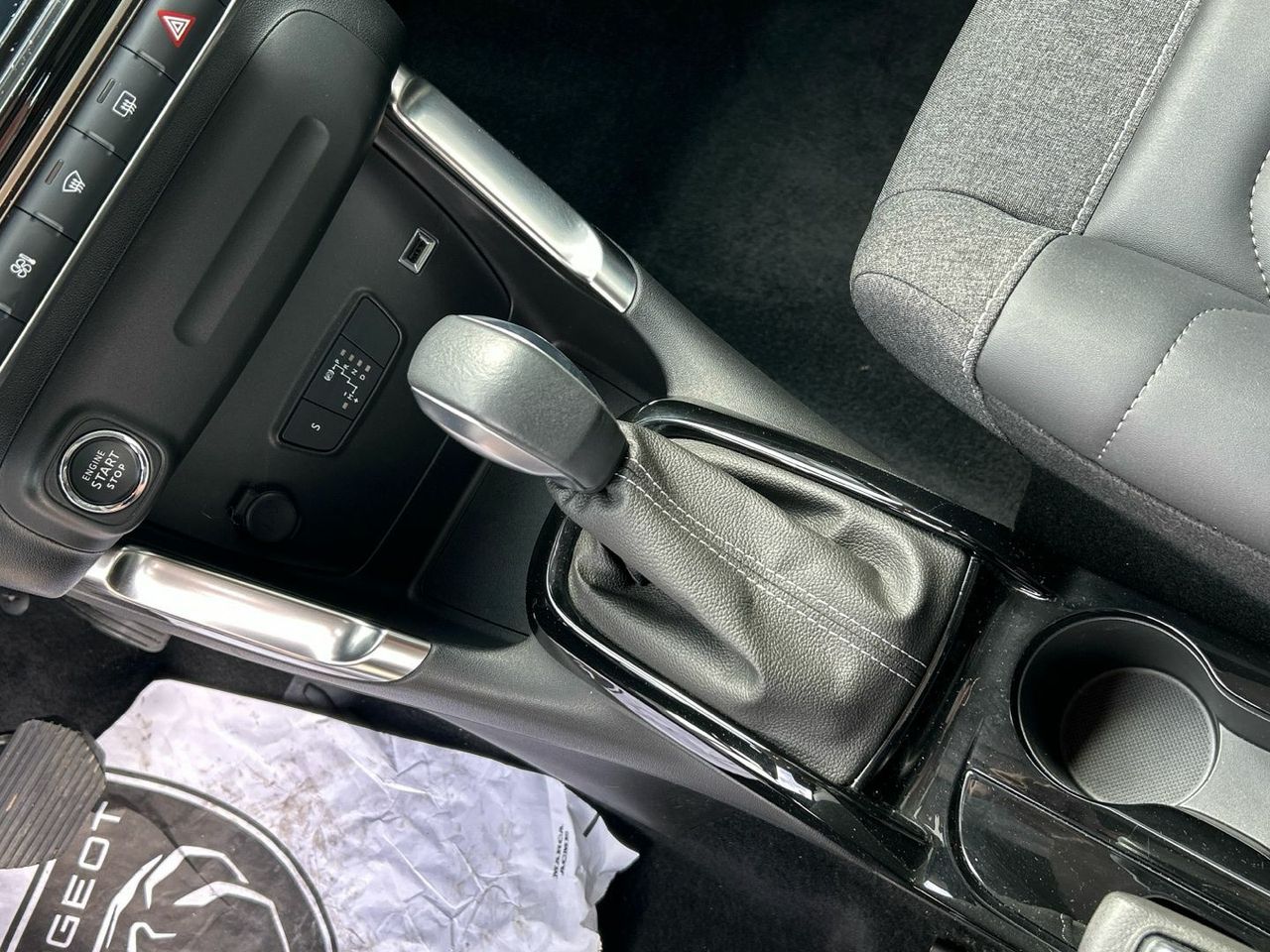 Citroën C3 Aircross BlueHDi 120 Shine Pack EAT6 88 kW (120 C - foto 14