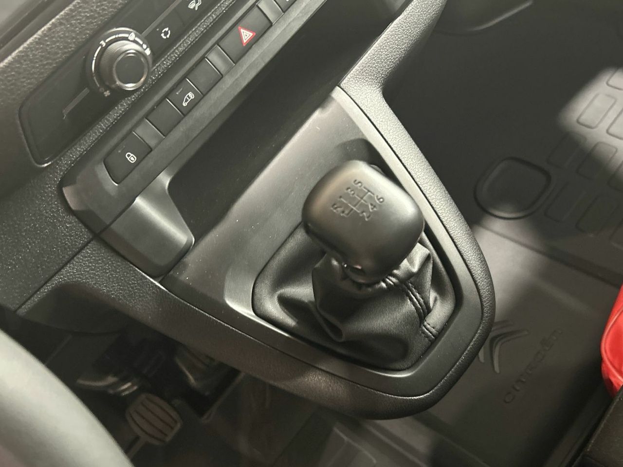 Citroën Jumpy Furgon BlueHDI 120 Talla M 88 kW (120 CV) - foto 14