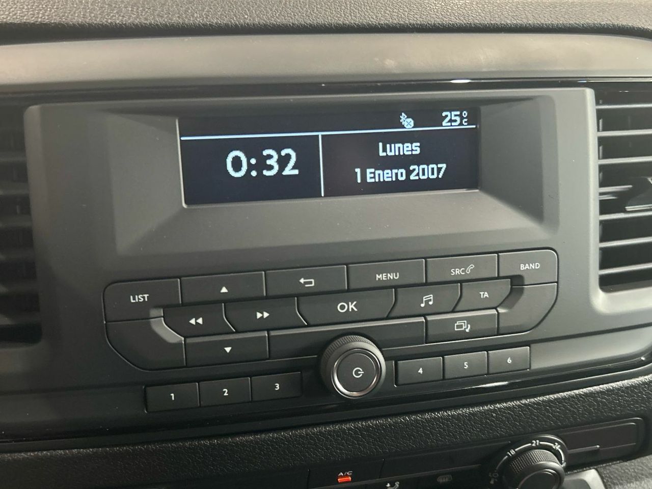 Citroën Jumpy Furgon BlueHDI 120 Talla M 88 kW (120 CV) - foto 15