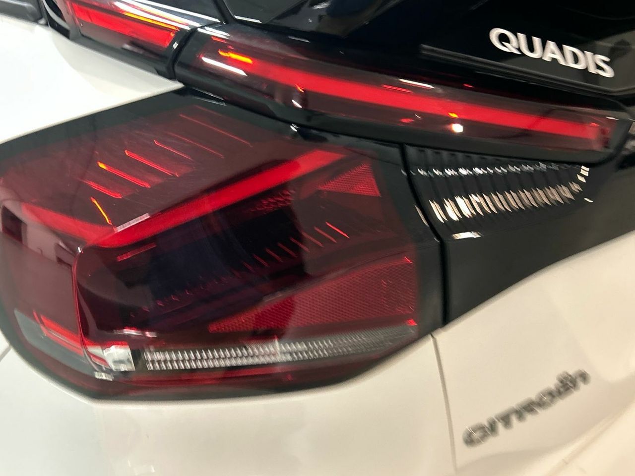 Citroën C4 PureTech 130 S&S 6v Feel Pack EAT8 96 kW (130 CV) - foto 17