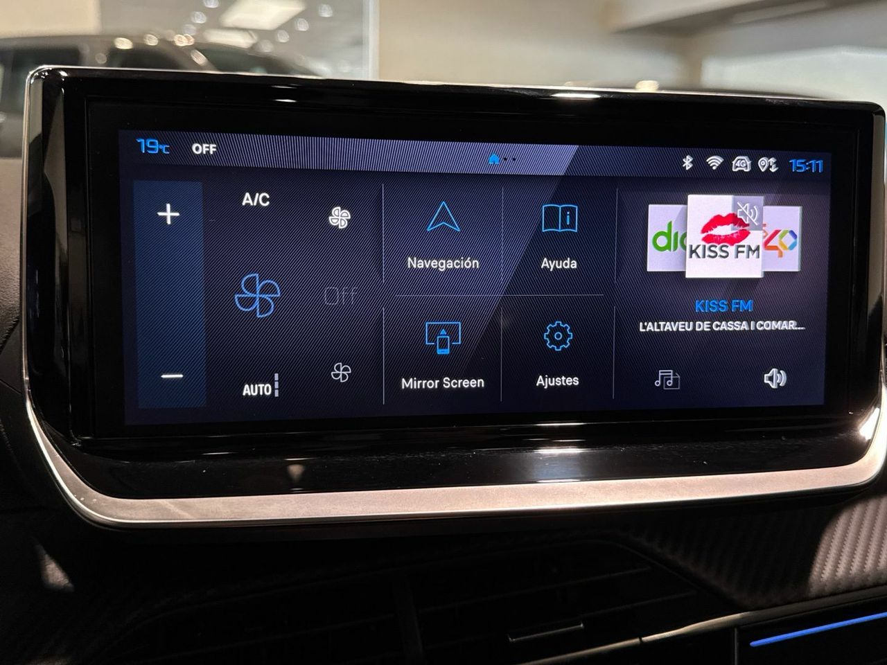 Peugeot 208 GT Hybrid eDCS6 100 kW (136 CV) - foto 15