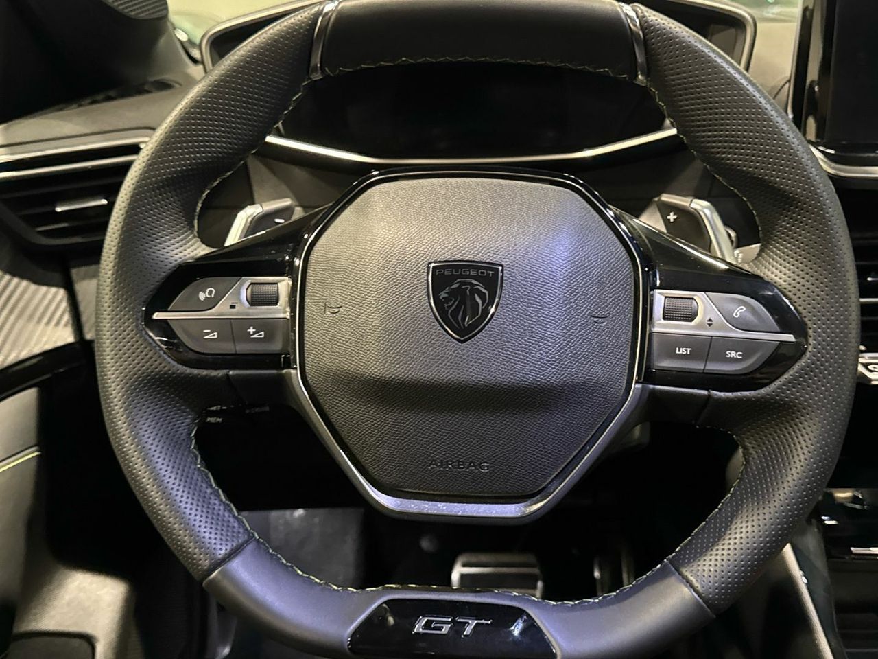 Peugeot 208 GT Hybrid eDCS6 100 kW (136 CV) - foto 9