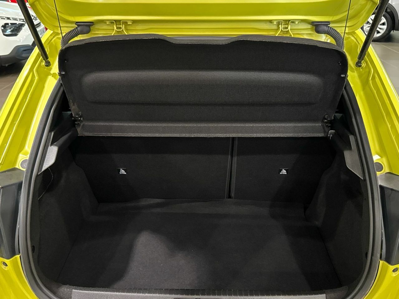 Peugeot 208 GT Hybrid eDCS6 100 kW (136 CV) - foto 6