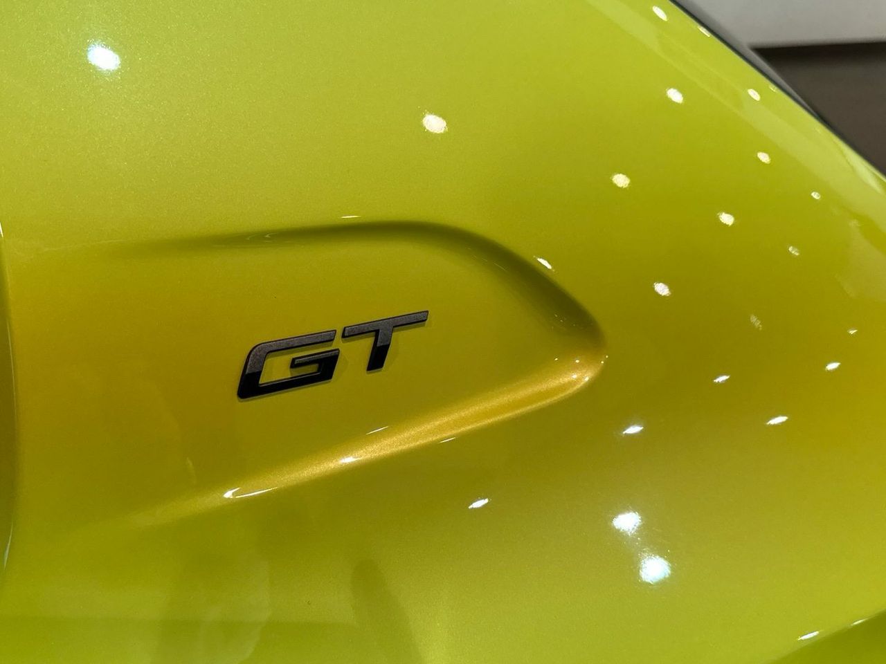 Peugeot 208 GT Hybrid eDCS6 100 kW (136 CV) - foto 24