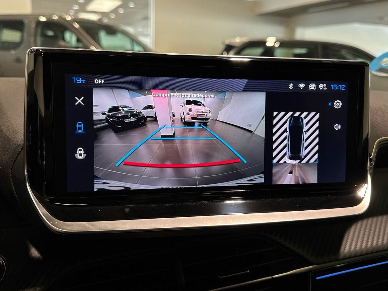 Peugeot 208 GT Hybrid eDCS6 100 kW (136 CV) - foto 41