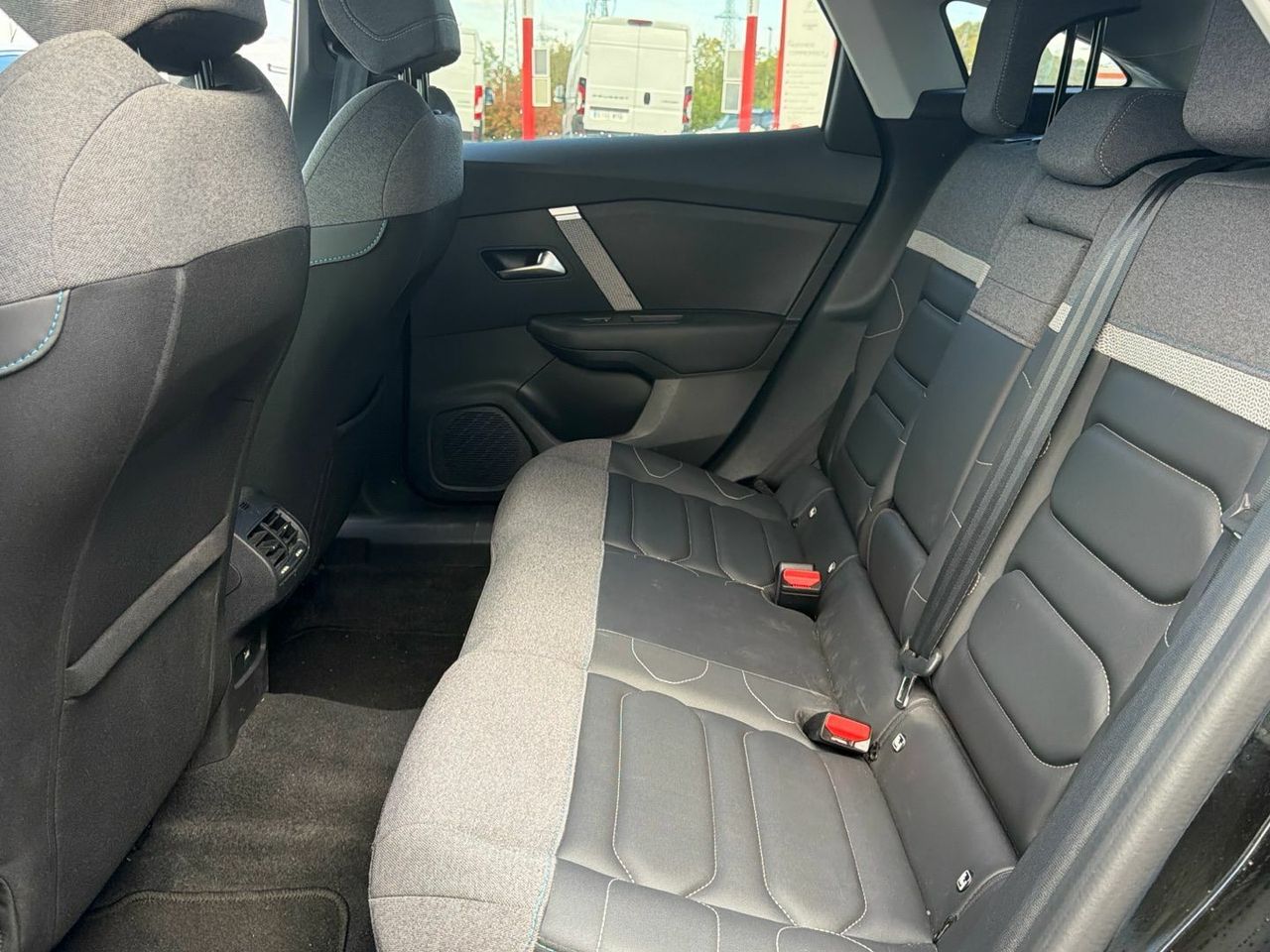 Citroën C4 BlueHDi 130 S&S Shine EAT8 96 kW (130 CV) - foto 12