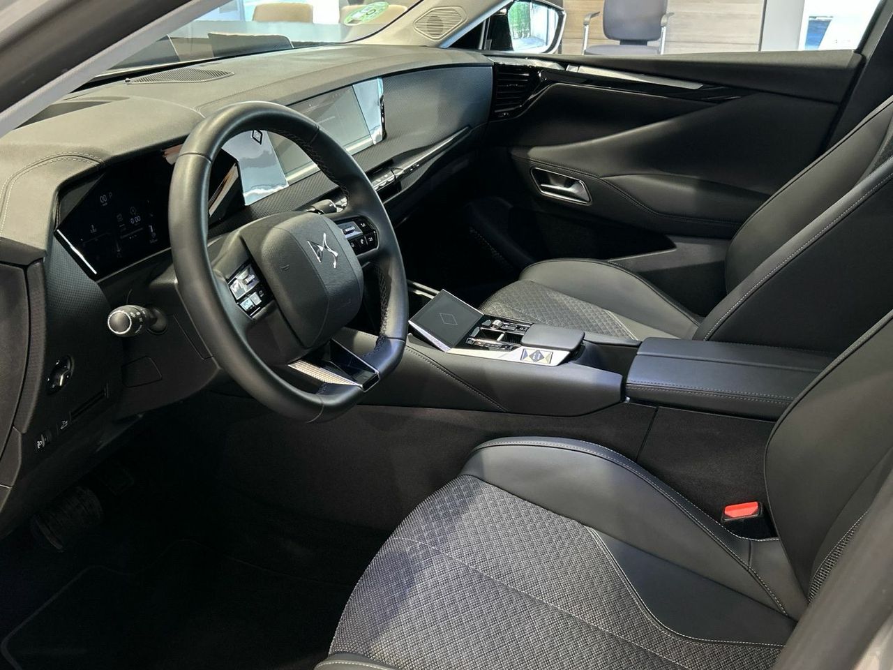 DS DS 4 PureTech 130 Trocadero Auto 96 kW (130 CV) - foto 11