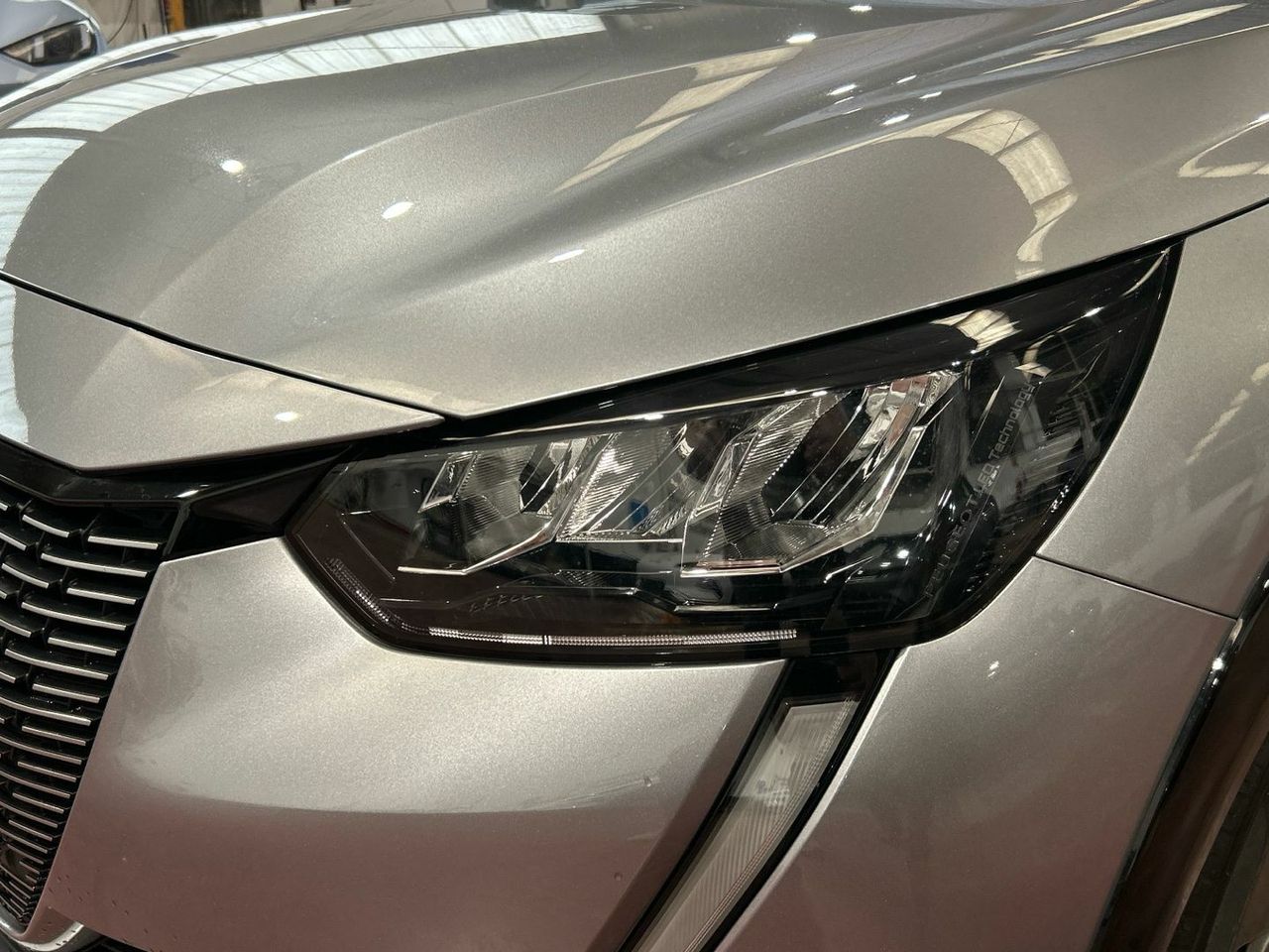 Peugeot 208 Eléctrico Style 100 kW (136 CV) - foto 16