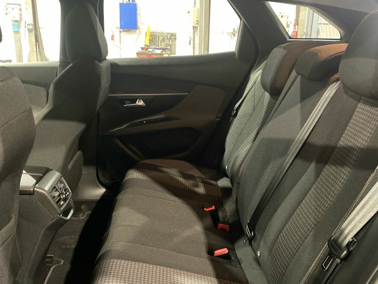 Peugeot 3008 PureTech 130 S&S Active 96 kW (130 CV) - foto 12