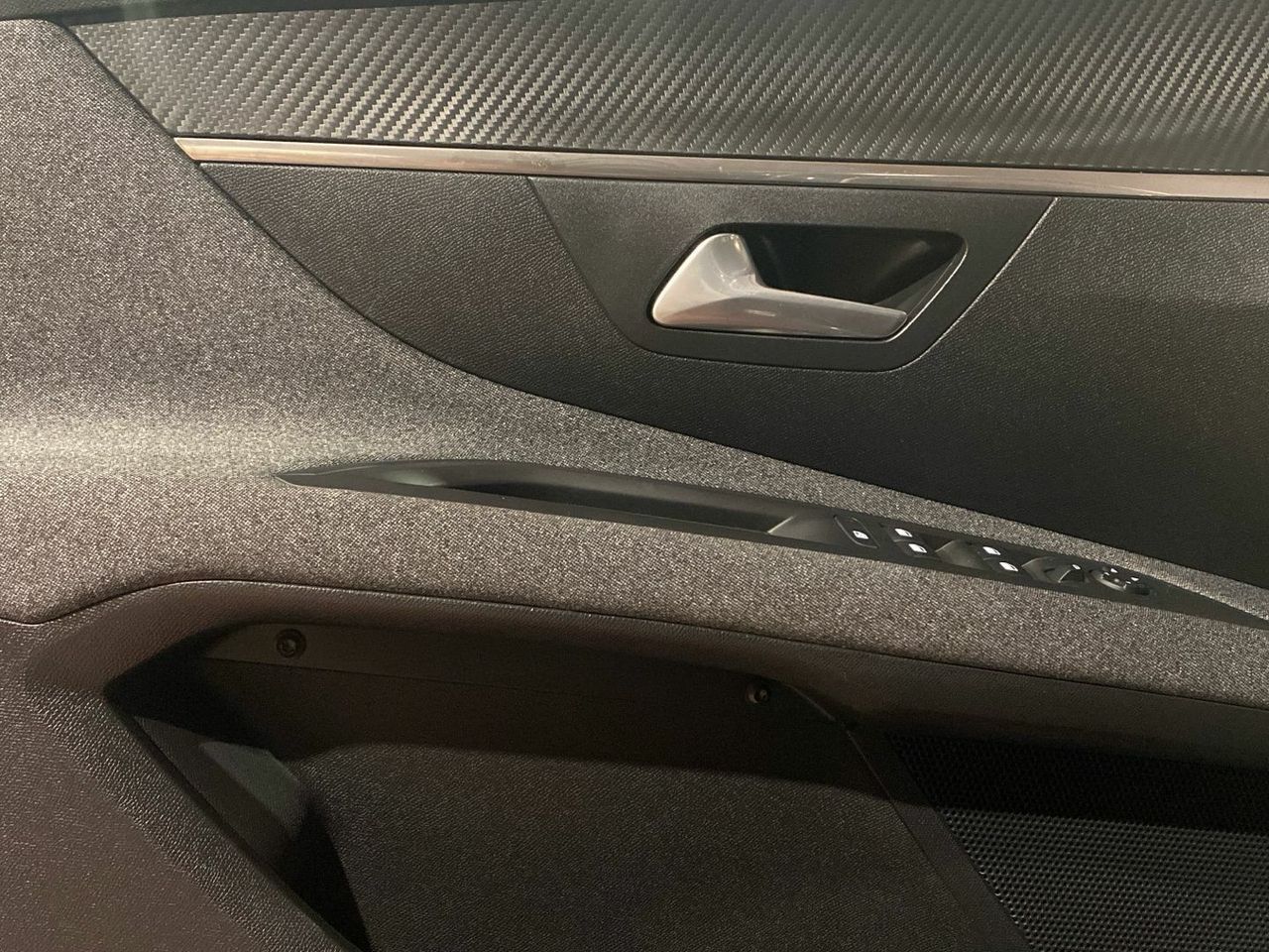 Peugeot 3008 PureTech 130 S&S Active 96 kW (130 CV) - foto 19