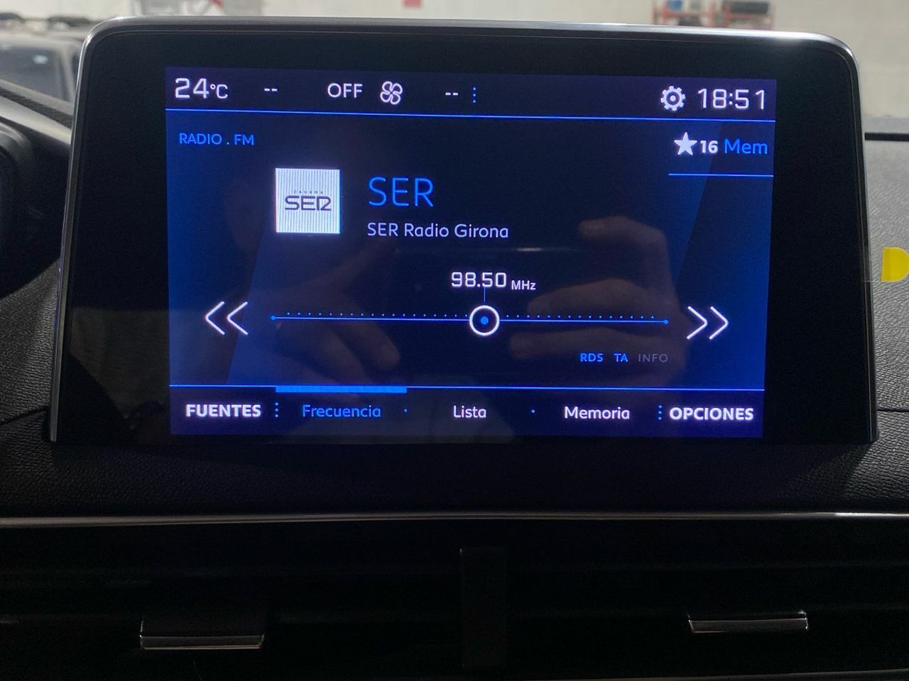 Peugeot 3008 PureTech 130 S&S Active 96 kW (130 CV) - foto 15