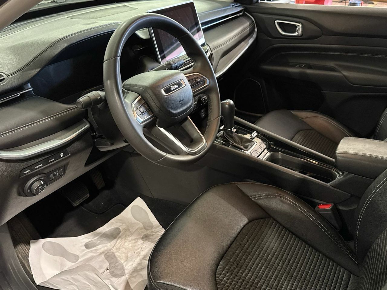 Jeep Compass 1.3 PHEV Limited AWD AT 140 kW (190 CV) - foto 11