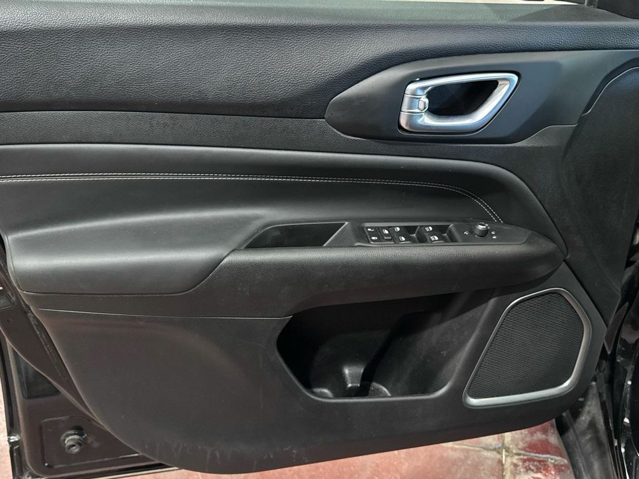 Jeep Compass 1.3 PHEV Limited AWD AT 140 kW (190 CV) - foto 19