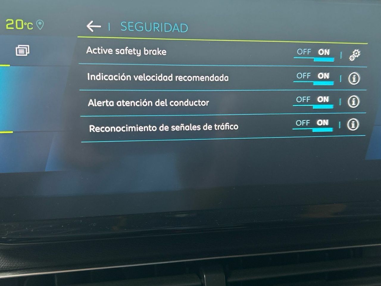 Peugeot 3008 Hybrid 225 Allure e-EAT8 165 kW (225 CV) - foto 30