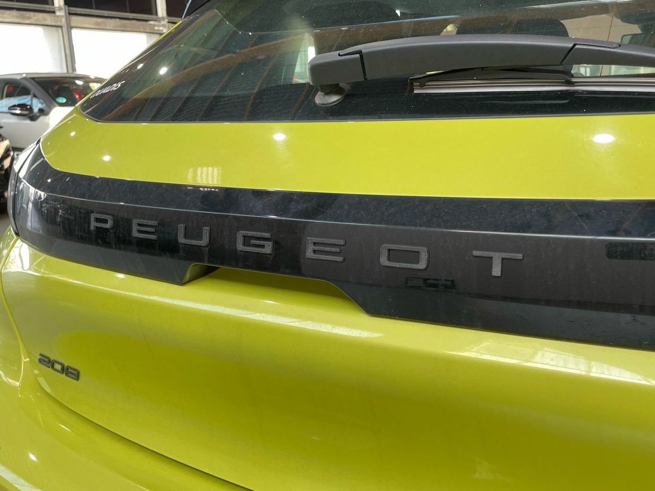 Peugeot 208 PureTech 100 Active 75 kW (100 CV) - foto 31