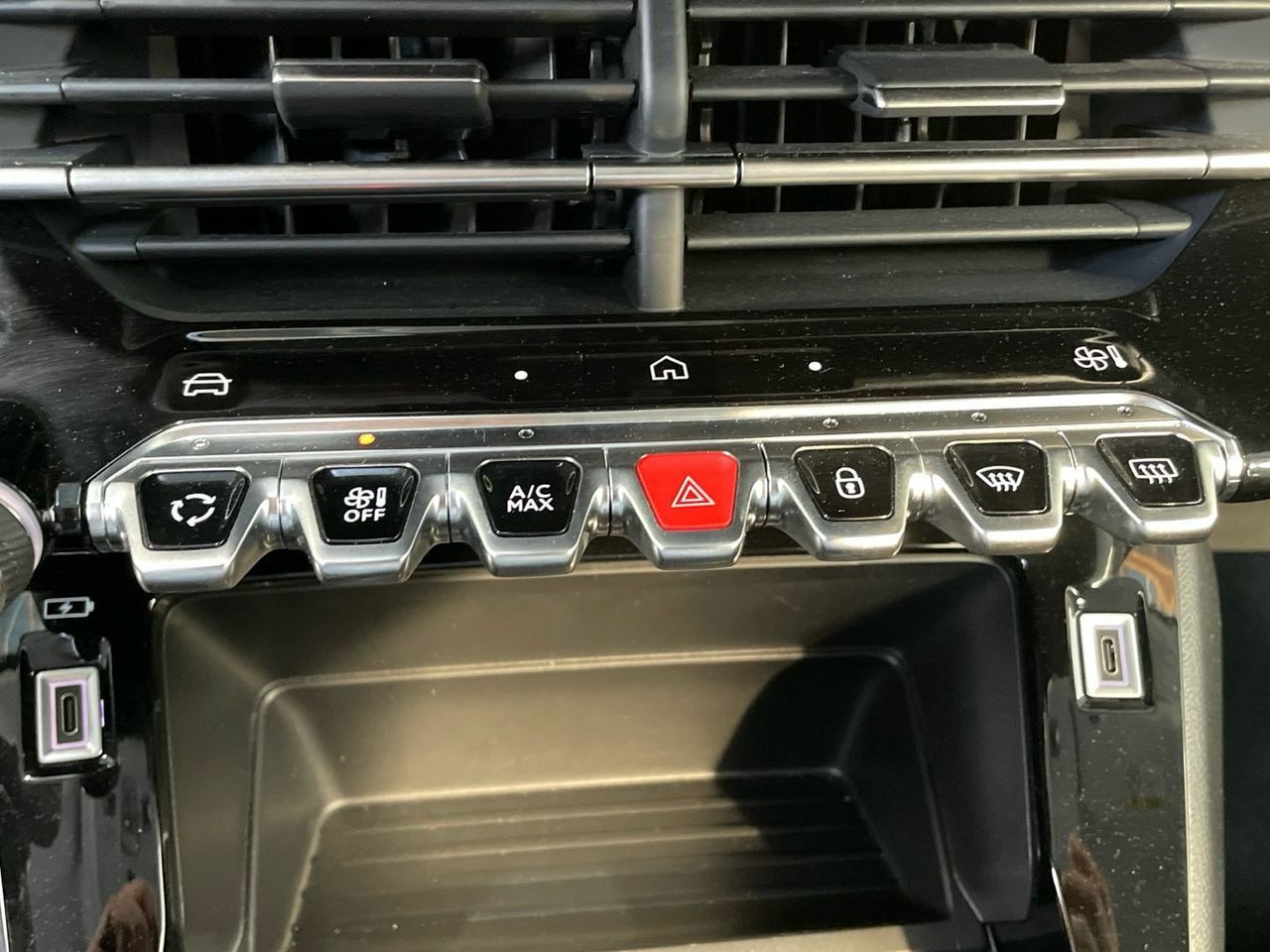 Peugeot 208 PureTech 100 Active 75 kW (100 CV) - foto 37